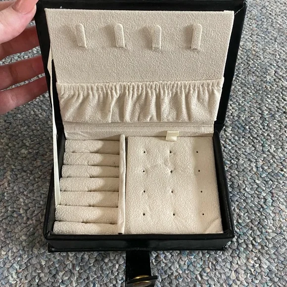 Small Jewelry Box - Picture 3 of 3